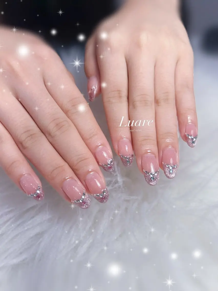 ネイル チークネイル ジェルネイル 韓国ネイル パラジェル ストーンネイル ハンドネイル NailSalon Luare 大阪本町のネイルデザイン
