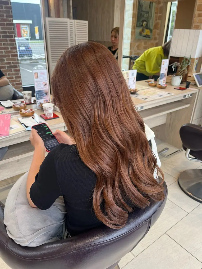 ロング ヘアカラー 岡山 綺更のヘアスタイル