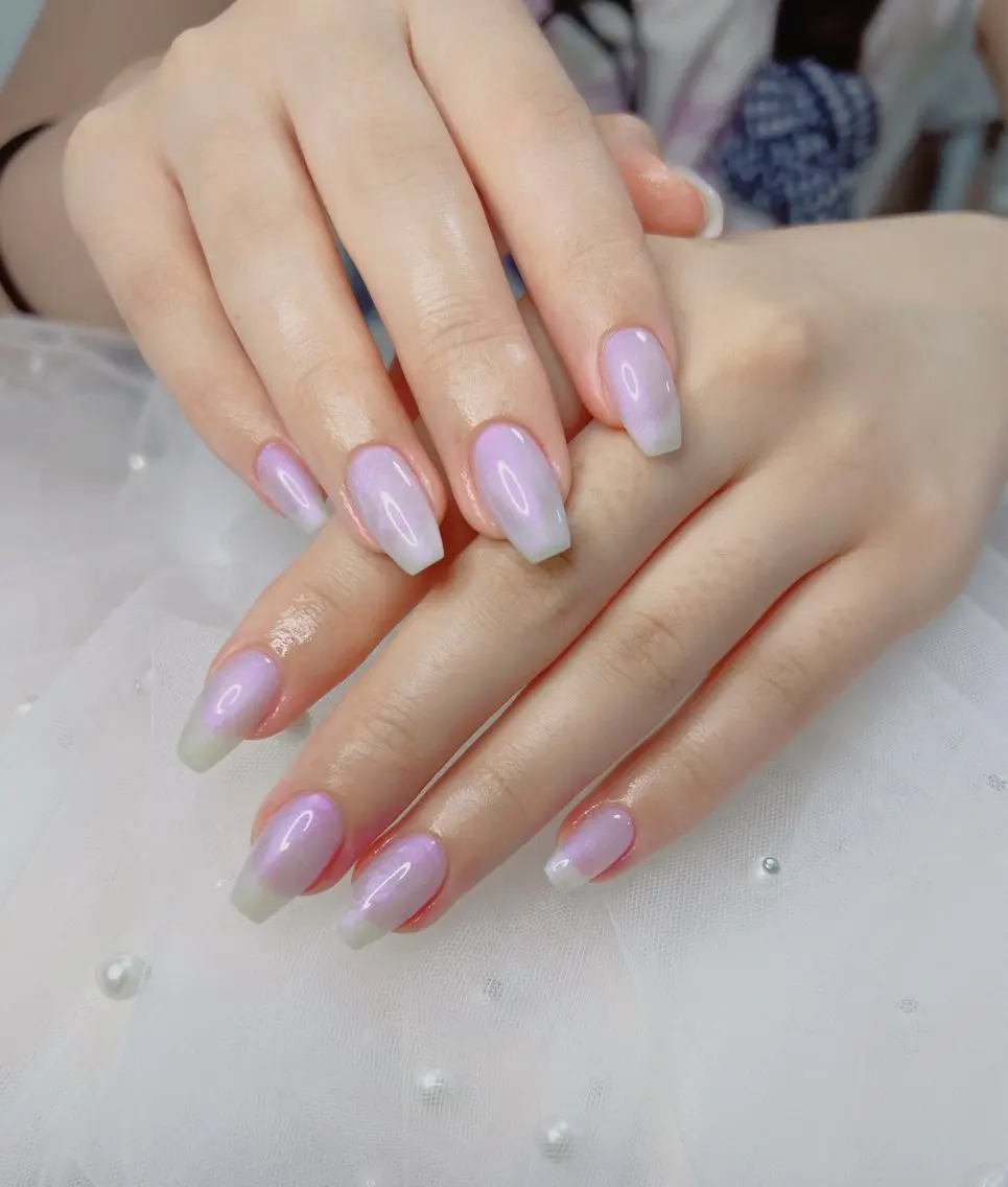 ネイル オーロラネイル 長さ出し フットネイル 韓国ネイル ラメ(グリッター) ハンドネイル 👍thumbs up nail👍のネイルデザイン