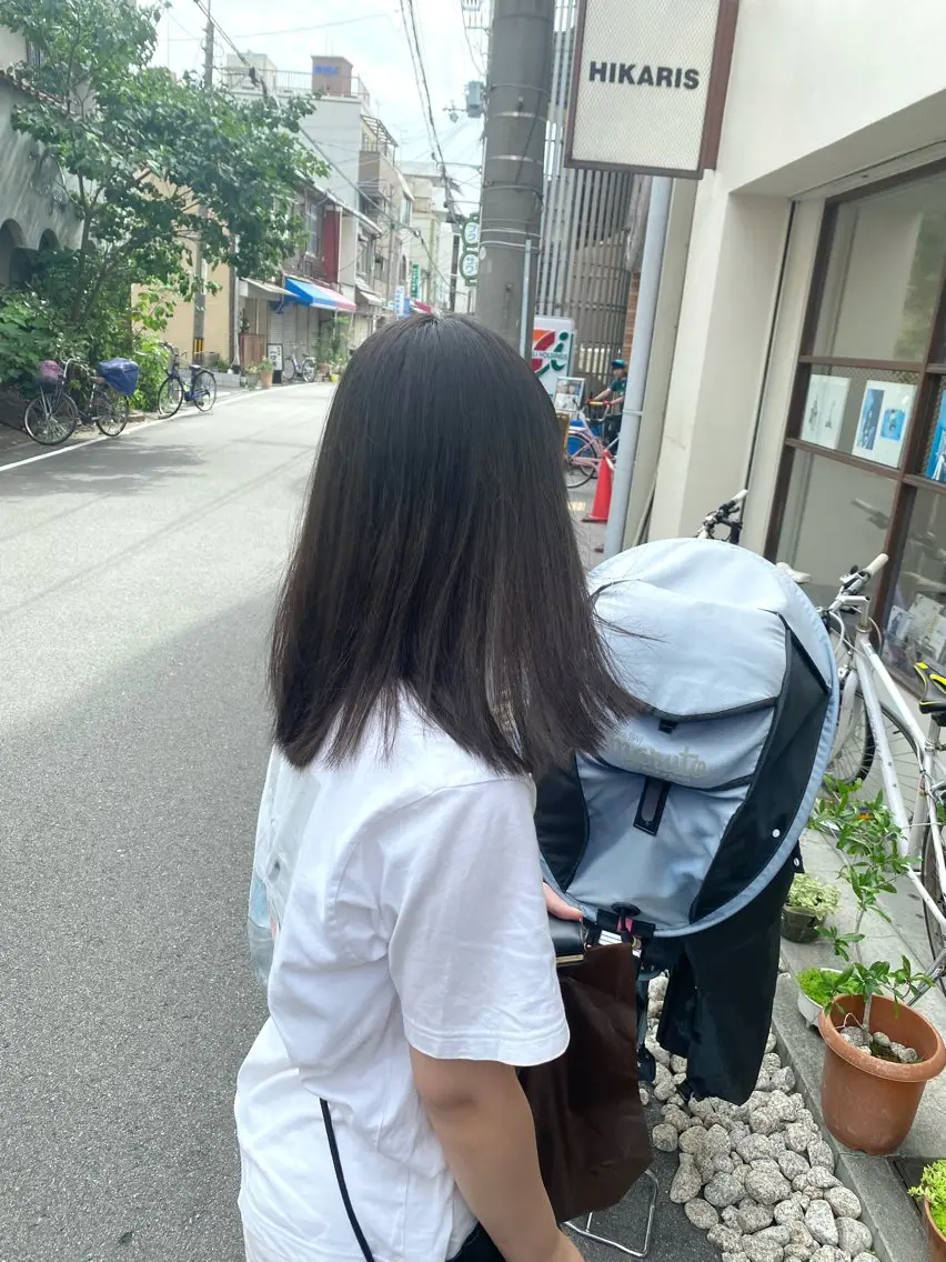 セミロング カラー 透明感カラー グレージュ ウチダ ユウヤのヘアスタイル