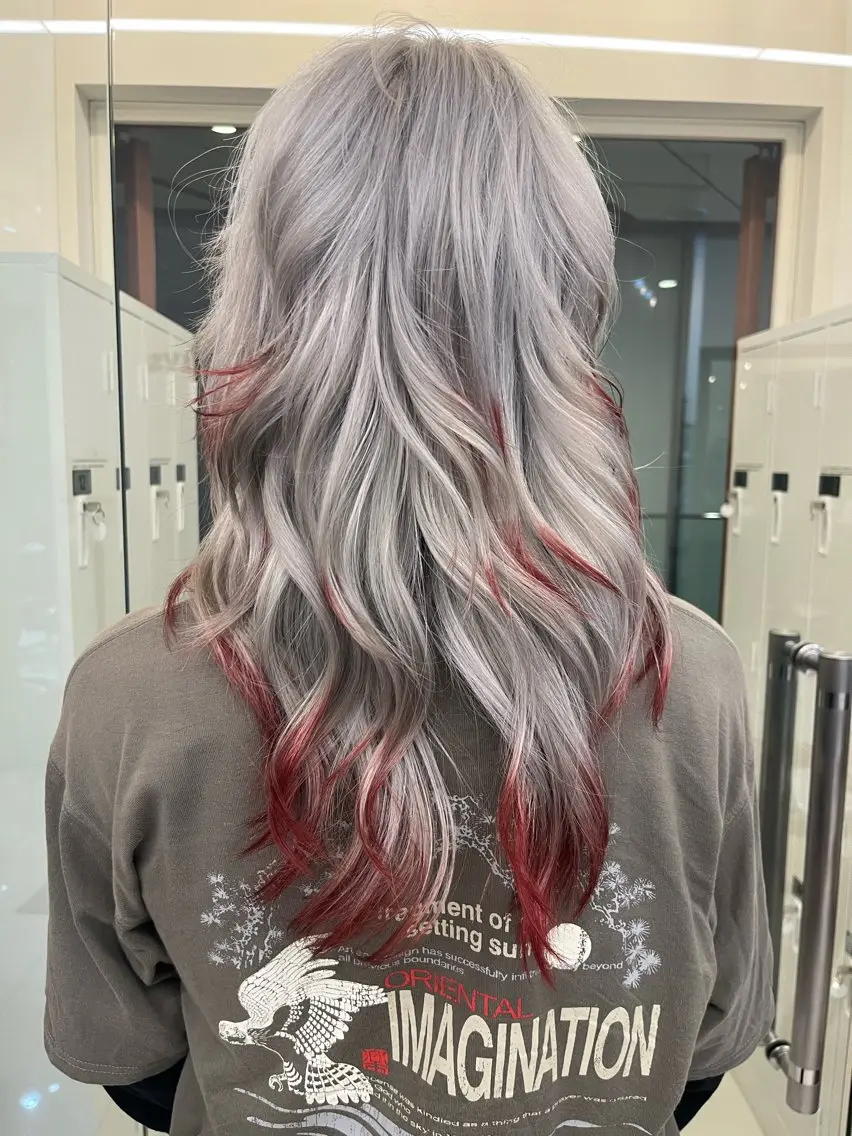 カラー ✨ブリーチカラー特化 美容師/なぎさのヘアスタイル