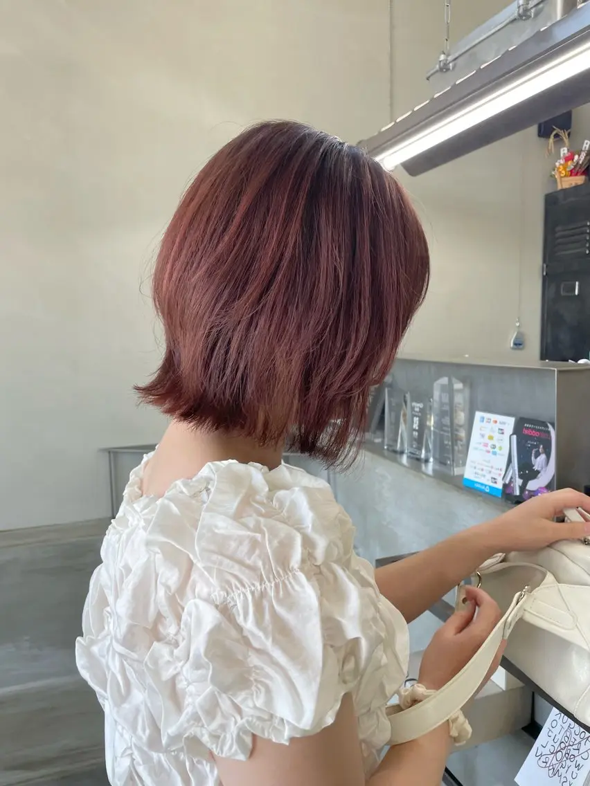 ミディアム ボブレイヤー ボブ レイヤーカット cyan sayaのヘアスタイル