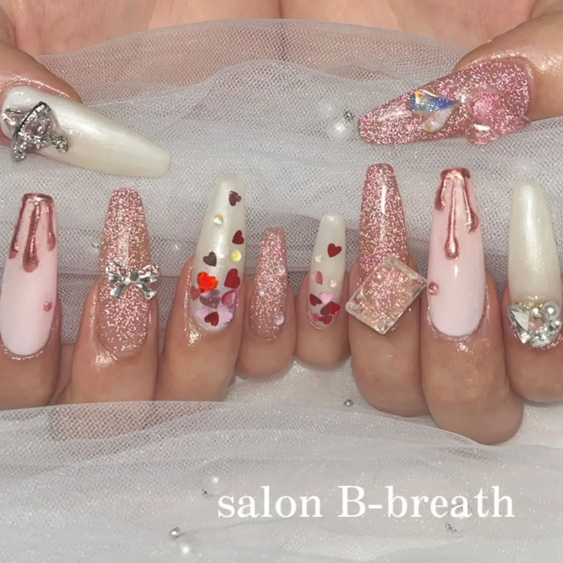 ネイル キラキラネイル 持ち込み バレンタイン salon B-breathのネイルデザイン