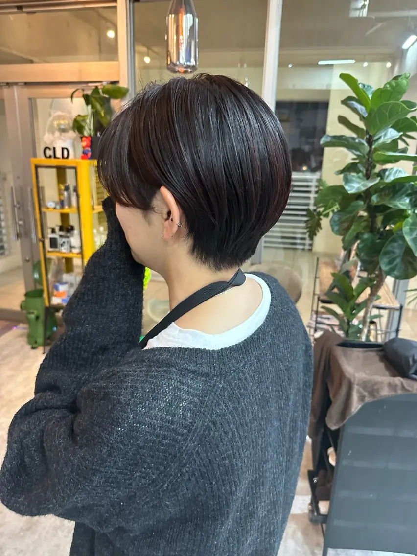 ショート 切りっぱなしボブ ショートボブ ハンサムショート 丸みショート ボブ モテ髪/ボブ/ショー ト/アダチフウトのヘアスタイル