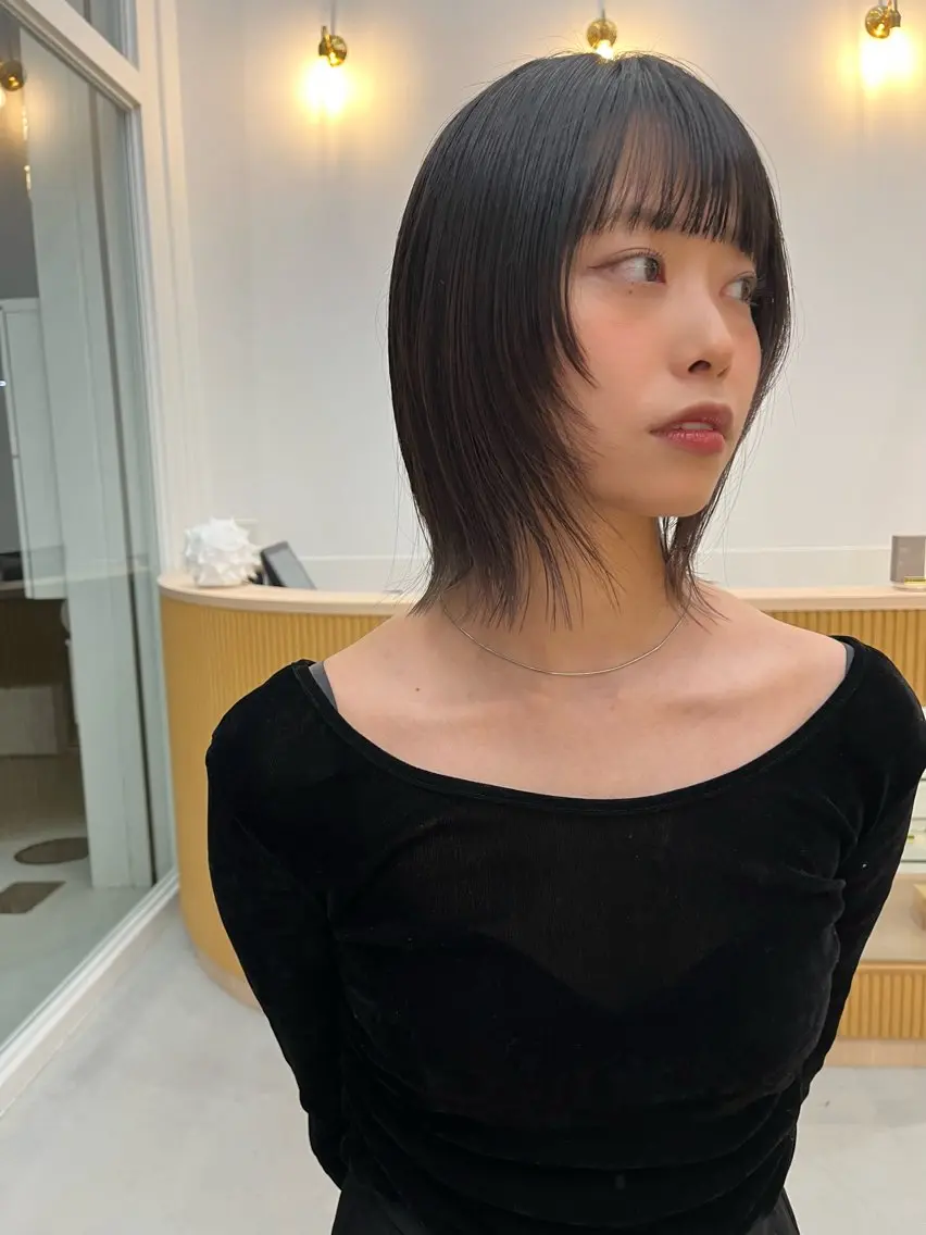 ミディアム カラー ボブレイヤー ボブ レイヤーカット 網谷 萌夏のヘアスタイル