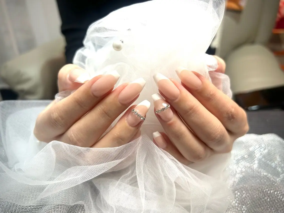 ネイル フレンチネイル ハンドネイル 🍒 すみれ🍒のネイルデザイン