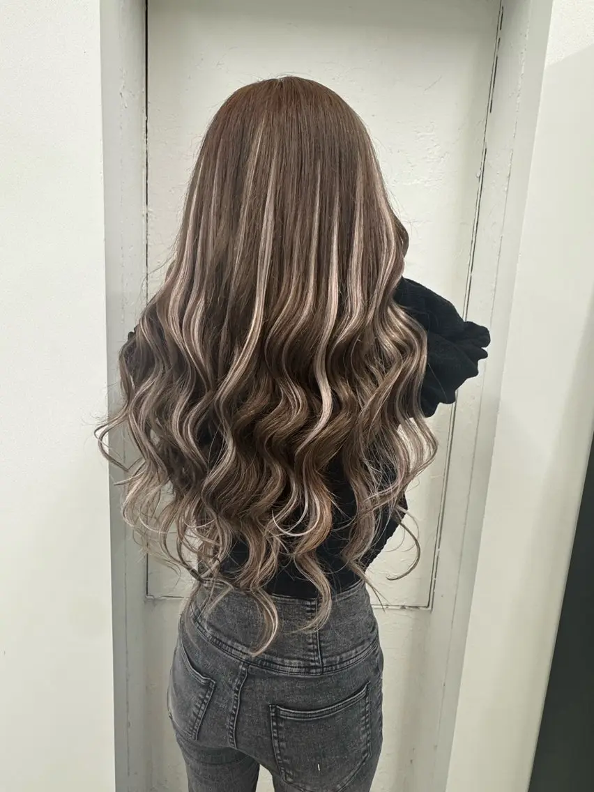ロング ヘアカラー エクステ lisa  ︎︎のヘアスタイル