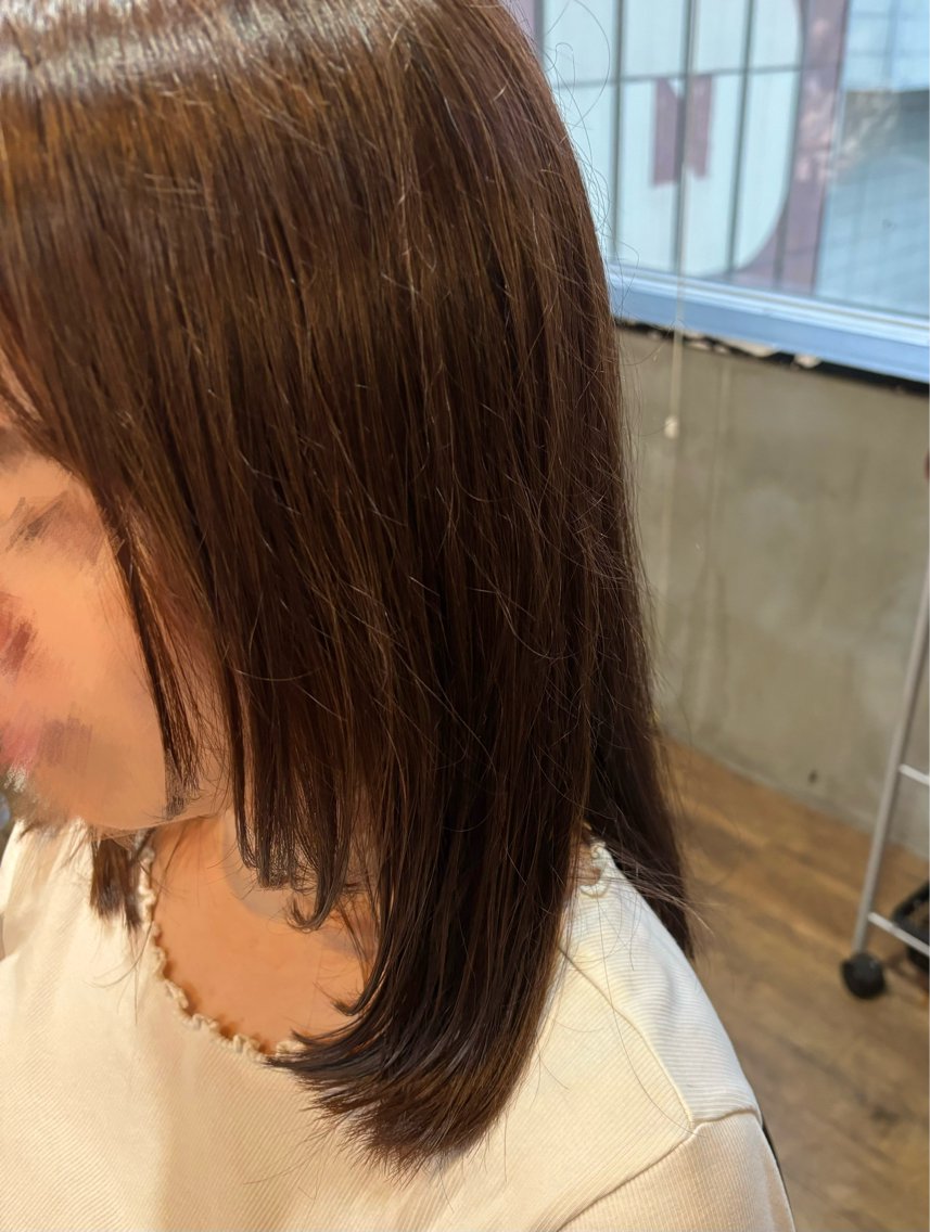 ミディアム 上田 瑠海音のヘアスタイル