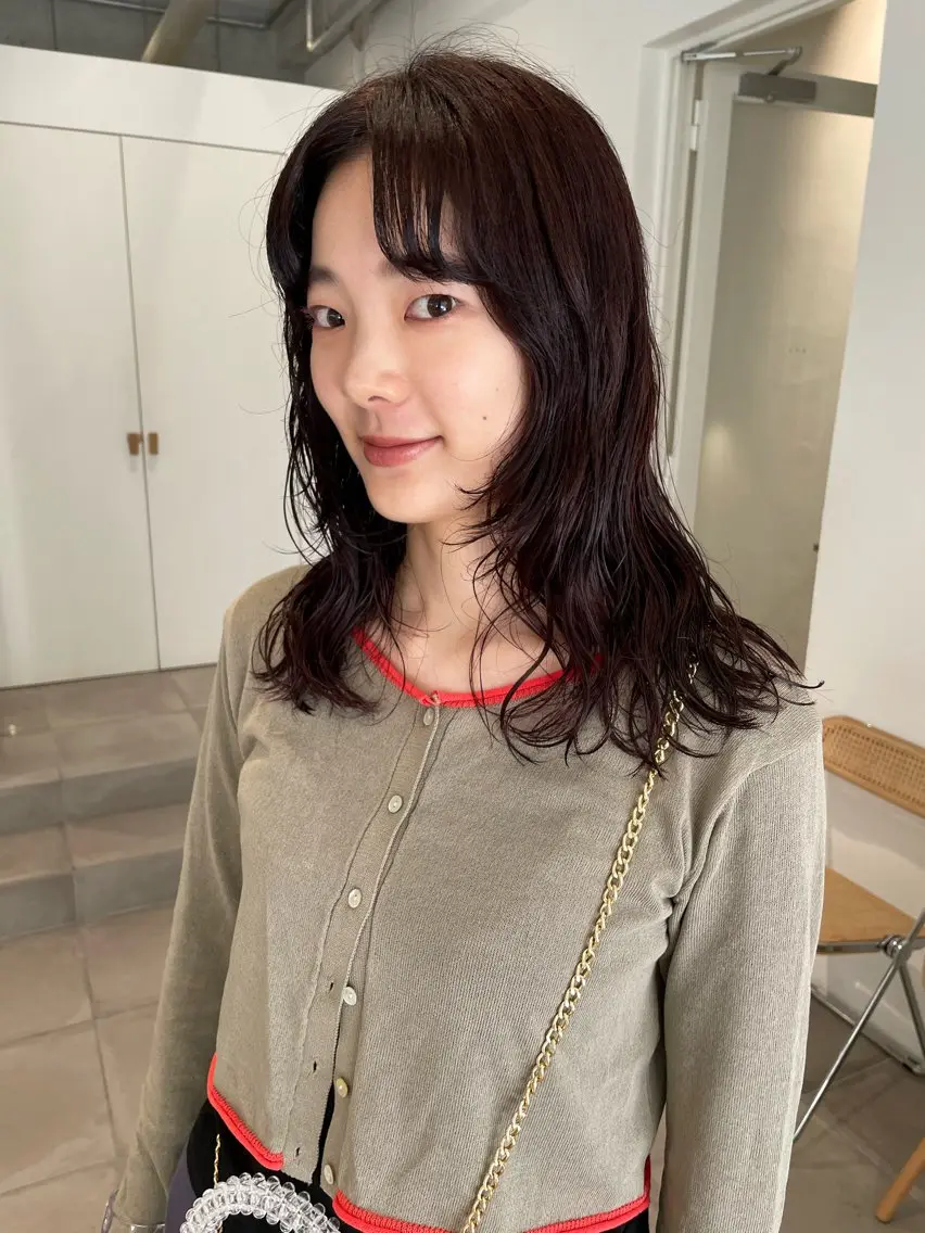 ミディアム カラー パーマ カット ヘアカラー トリートメント 土川 陽菜のヘアスタイル