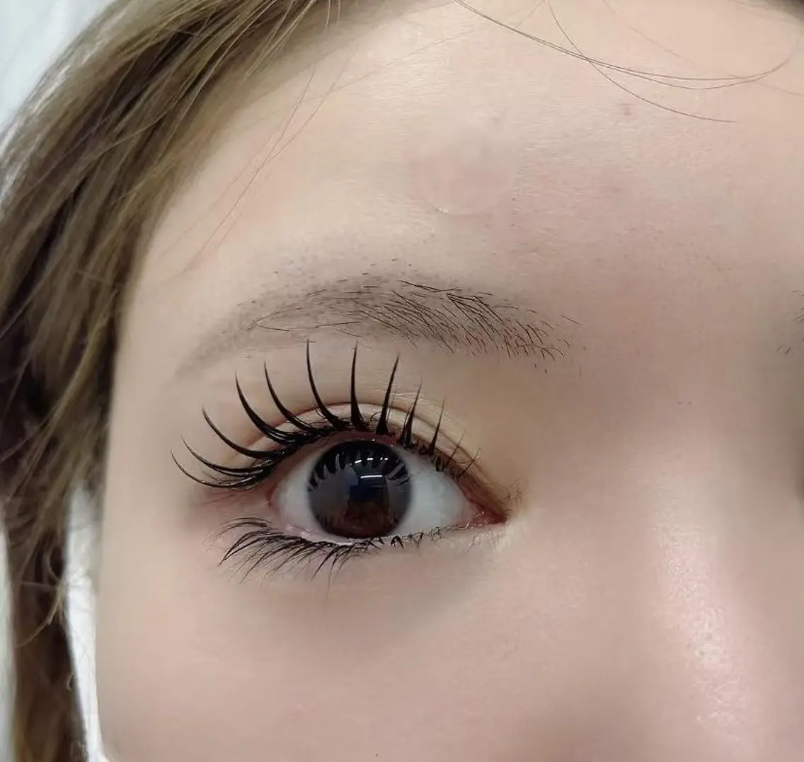 マツエク・マツパ バインドロック 束感まつ毛 フラットラッシュ 韓国風マツエク 下まつげエクステ Haru💖Eye lash🌻日暮里店のマツエク・マツパデザイン