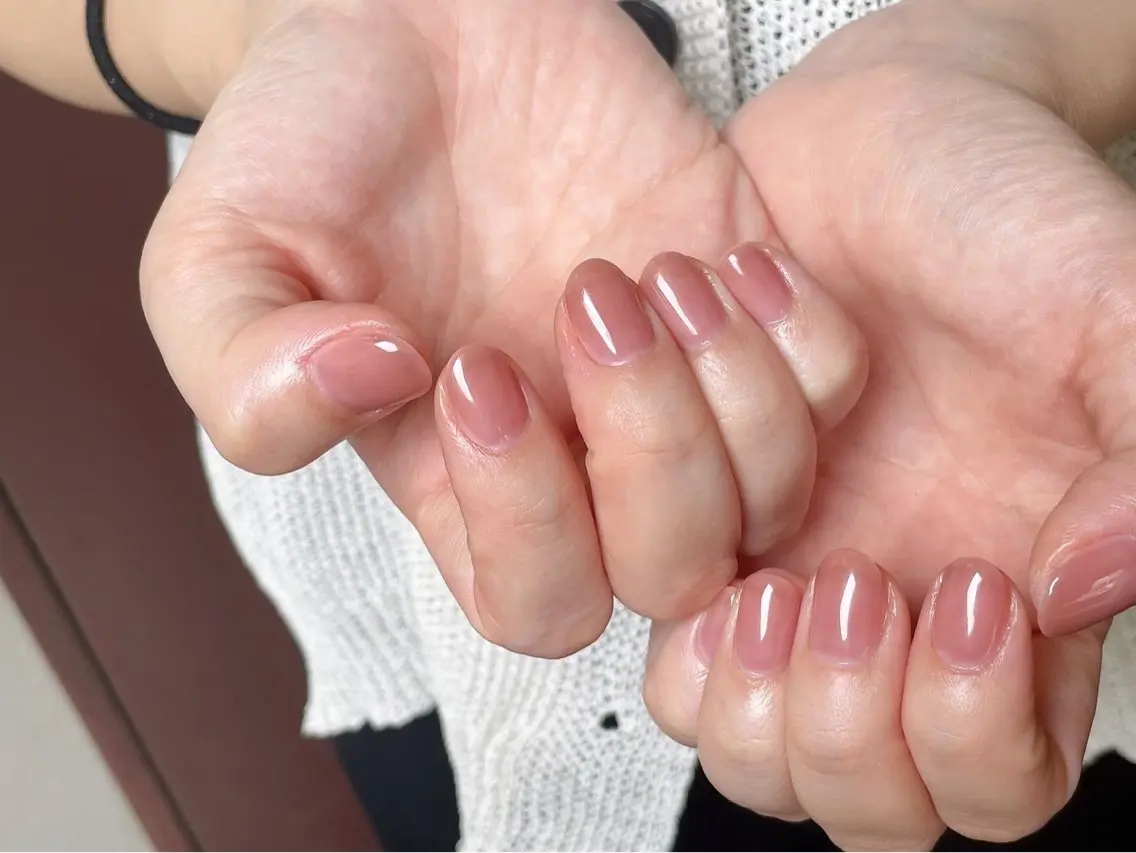 ネイル オーロラネイル フットネイル フレンチネイル ジェルネイル マグネットネイル ハンドネイル mogunail &blowのネイルデザイン