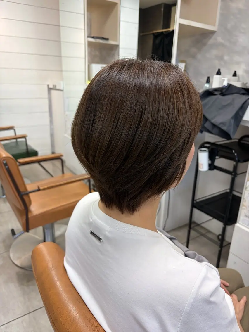 ショート カラー ハイライトカラー ハイライト ヘアカラー レイヤーカット🎀 よしいあまねのヘアスタイル