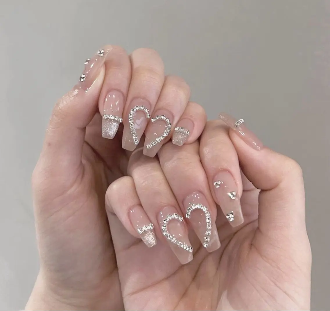 ネイル 長さ出し フレンチネイル グラデーション ワンホンネイル ハンドネイル AUREA Nail 心斎橋店のネイルデザイン