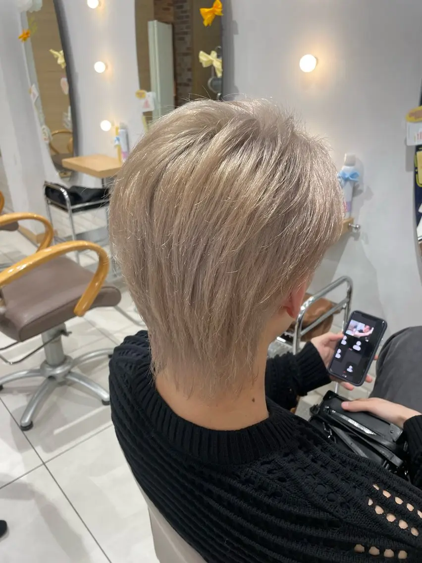 【メンズ限定】カット+ブリーチカラーの写真