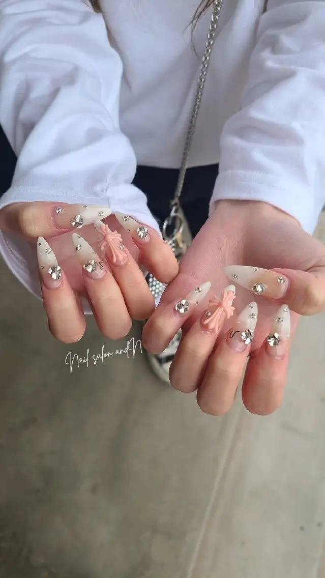 ネイル and Nのネイルデザイン