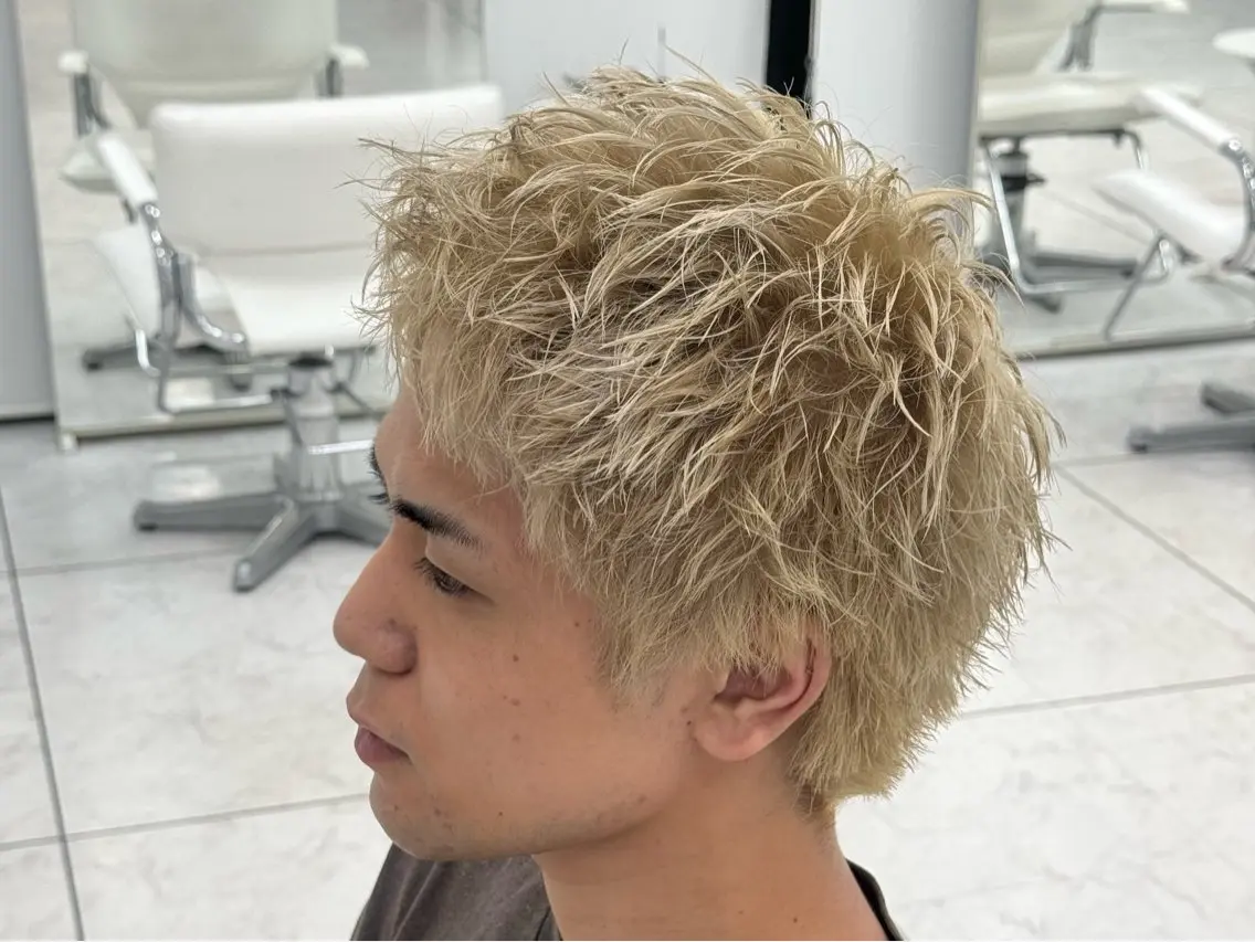 ショート カラー メンズ メンズブリーチ ベージュカラー ブリーチ ホワイトベージュ ヘアカラー 🔥メンズ特化美容師 🔥石川大雅のヘアスタイル