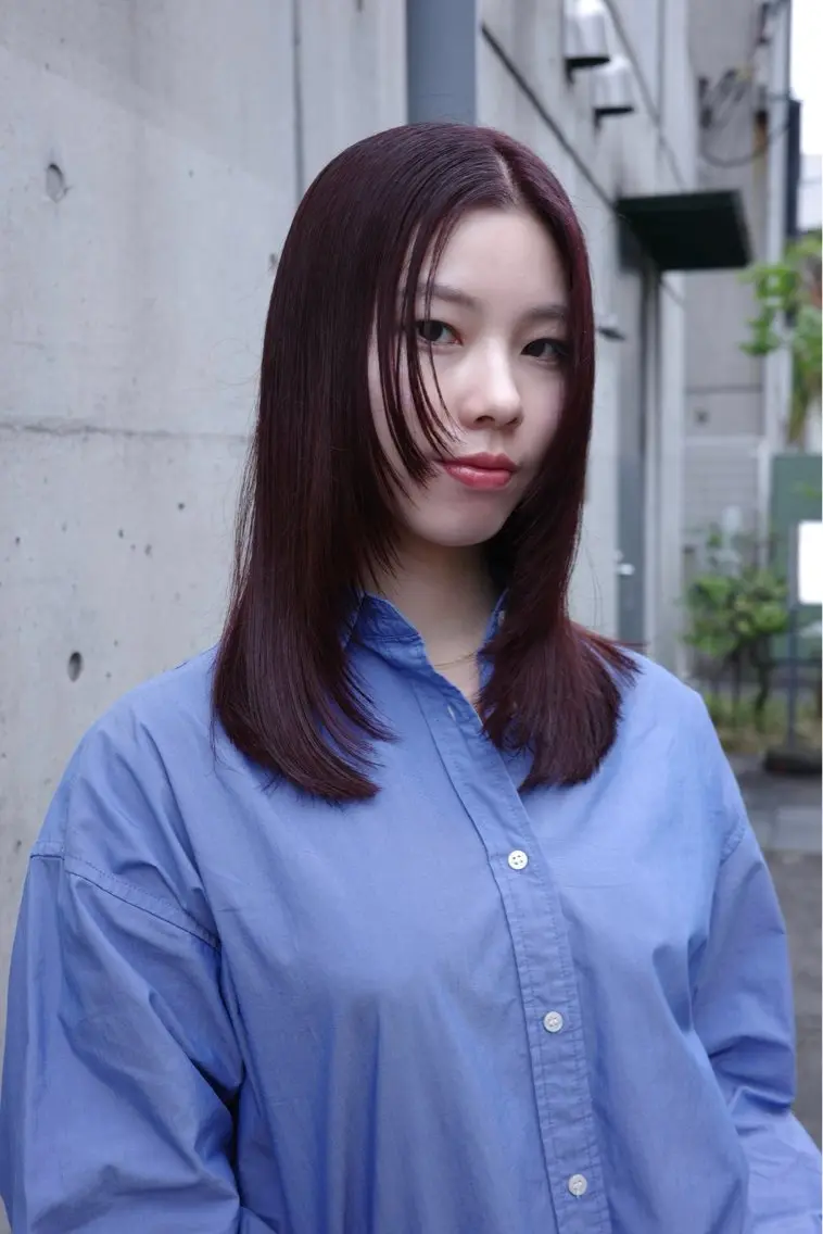 ボブorミディアムレイヤーカット+透明感カラー+トリートメントつきの写真