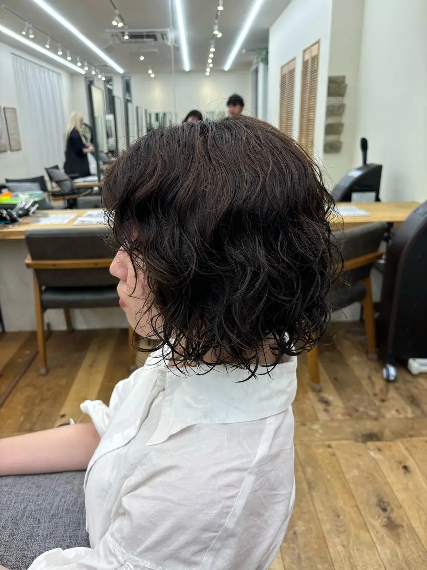 ミディアム パーマ よこやま なぎさのヘアスタイル