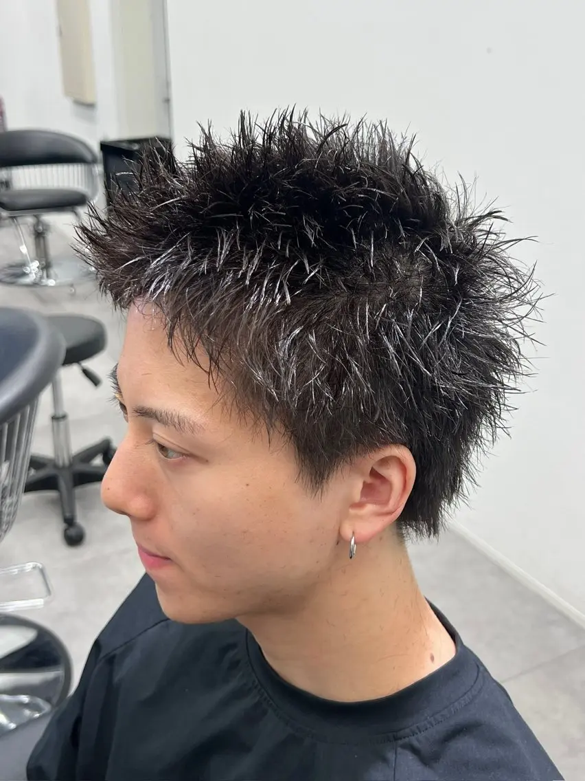 ショート スパイキーショート 長谷野真吾のヘアスタイル