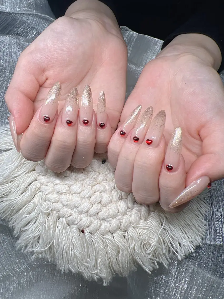 ネイル オーロラネイル チークネイル 長さ出し フットネイル フレンチネイル ハンドネイル Lee Nailsのネイルデザイン