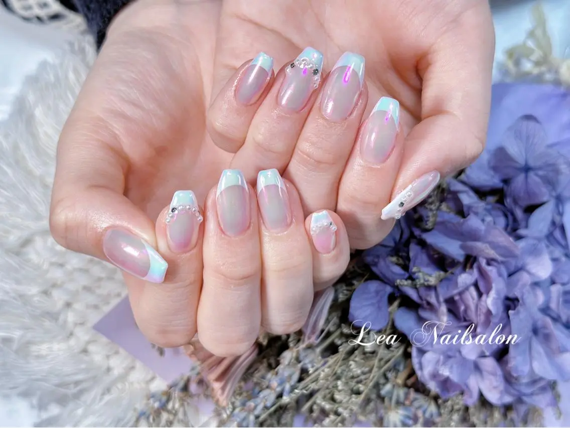 ミディアム カラー ネイル Le’a NailSalonのネイルデザイン