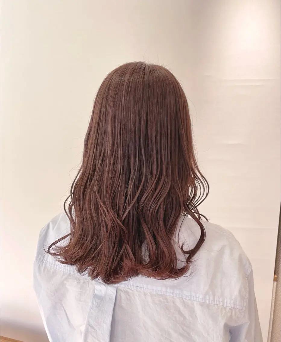 セミロング カラー 佐々木 美帆のヘアスタイル