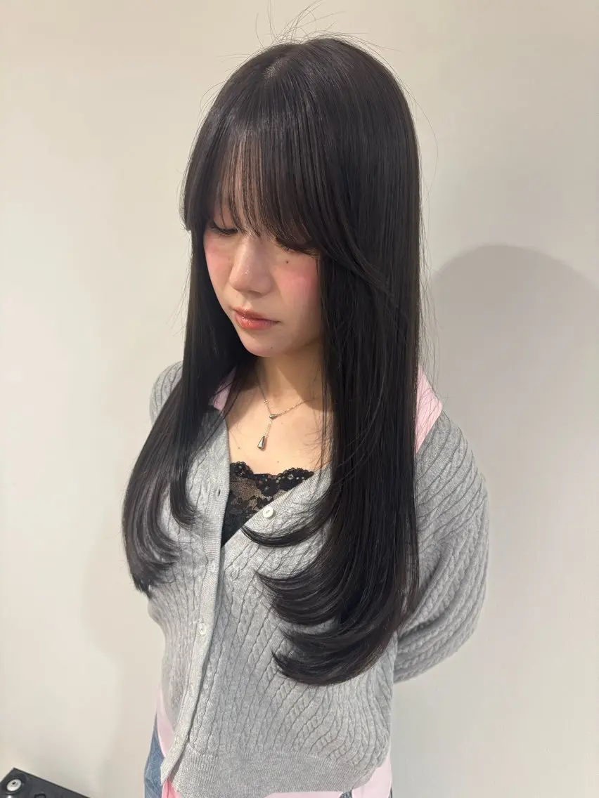 セミロング カラー カット 縮毛矯正 トリートメント レイヤーカット/透明 感カラー🐬永井瑠栞のヘアスタイル