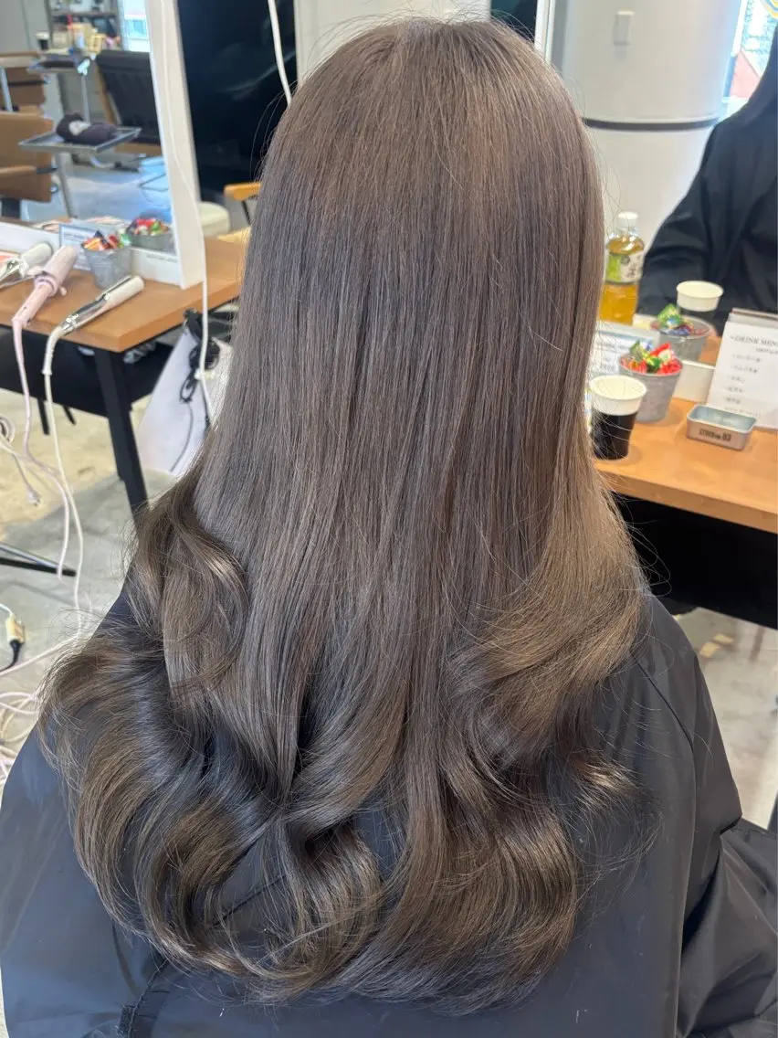 カラー アッシュ アッシュブラウン ブラウンカラー カット ヘアカラー トリートメント 韓国・網紅style 🦋HONOKA🦋のヘアスタイル