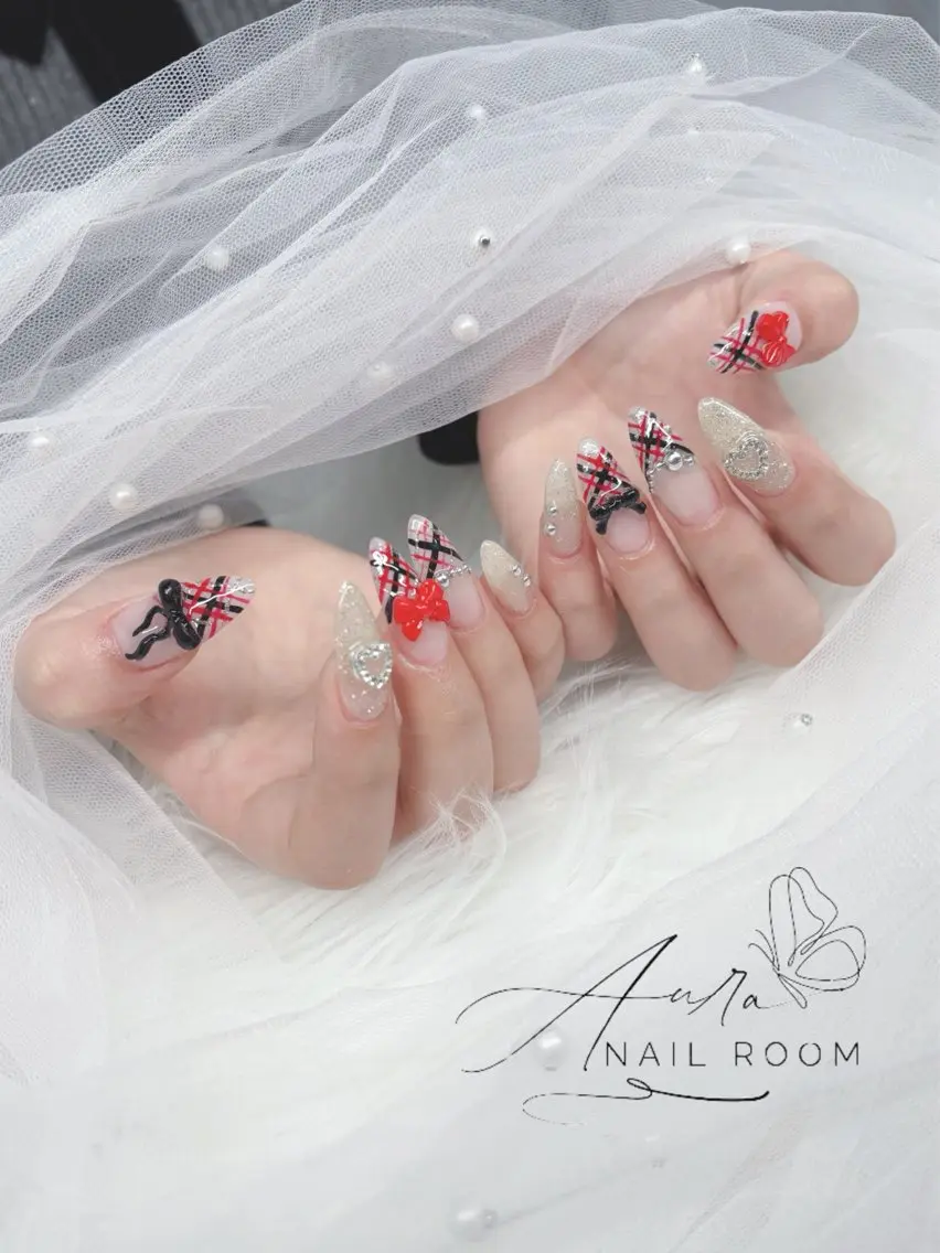 ネイル Aura Nail Roomのネイルデザイン