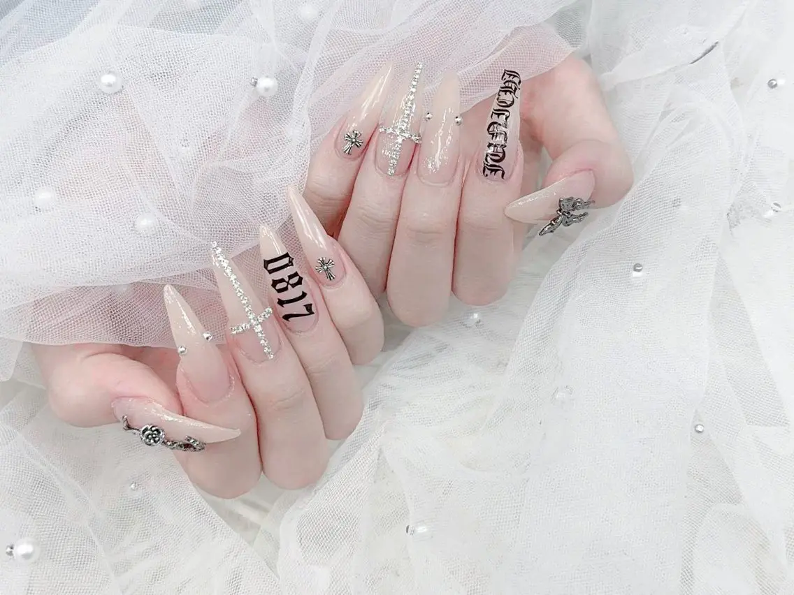 ネイル 成人式 マグネットネイル 大理石ネイル(マーブル) リボン 夏ネイル ハンドネイル MoMoA Nail ネイル長さ出し専門店のネイルデザイン