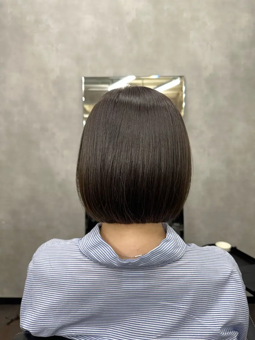 ショート ボブ L'oeuf山下 アミールレイヤーのヘアスタイル