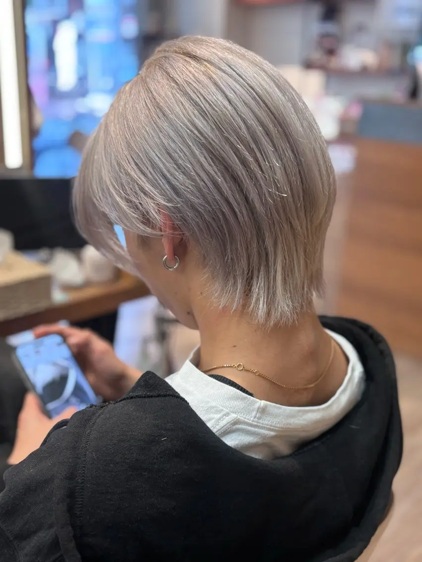 ショート カラー ヘアカラー Lisa🪄似合わせ ／デザインカラーのヘアスタイル