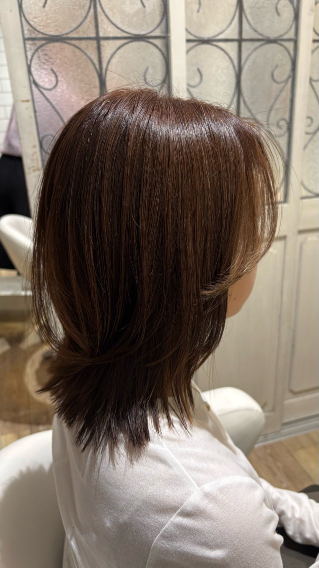 ミディアム カラー カット ヘアカラー トリートメント YUUGA／似合わせ ／レイヤー／顔周りのヘアスタイル