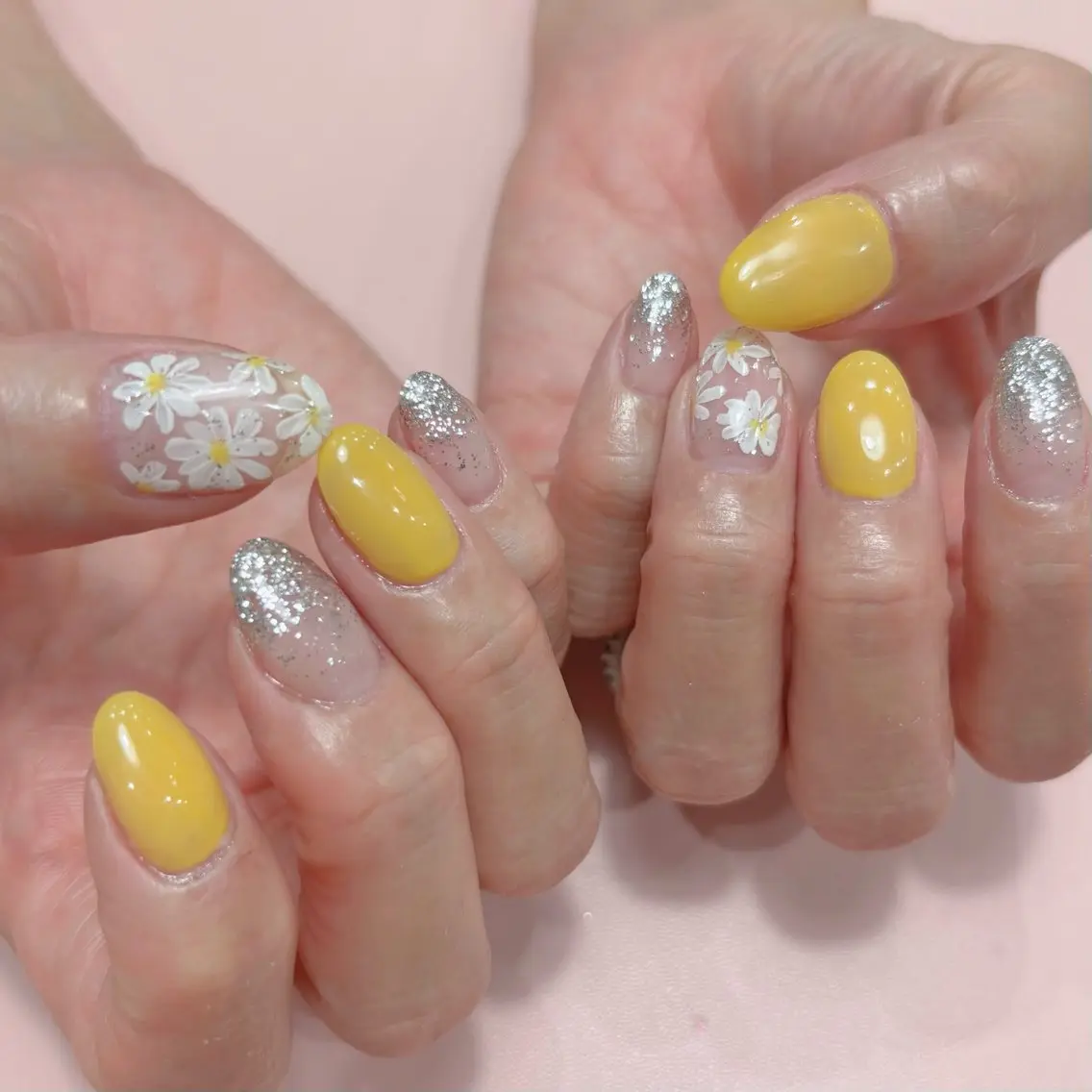 ネイル ハンドネイル ୨୧ momoka ୨୧のネイルデザイン