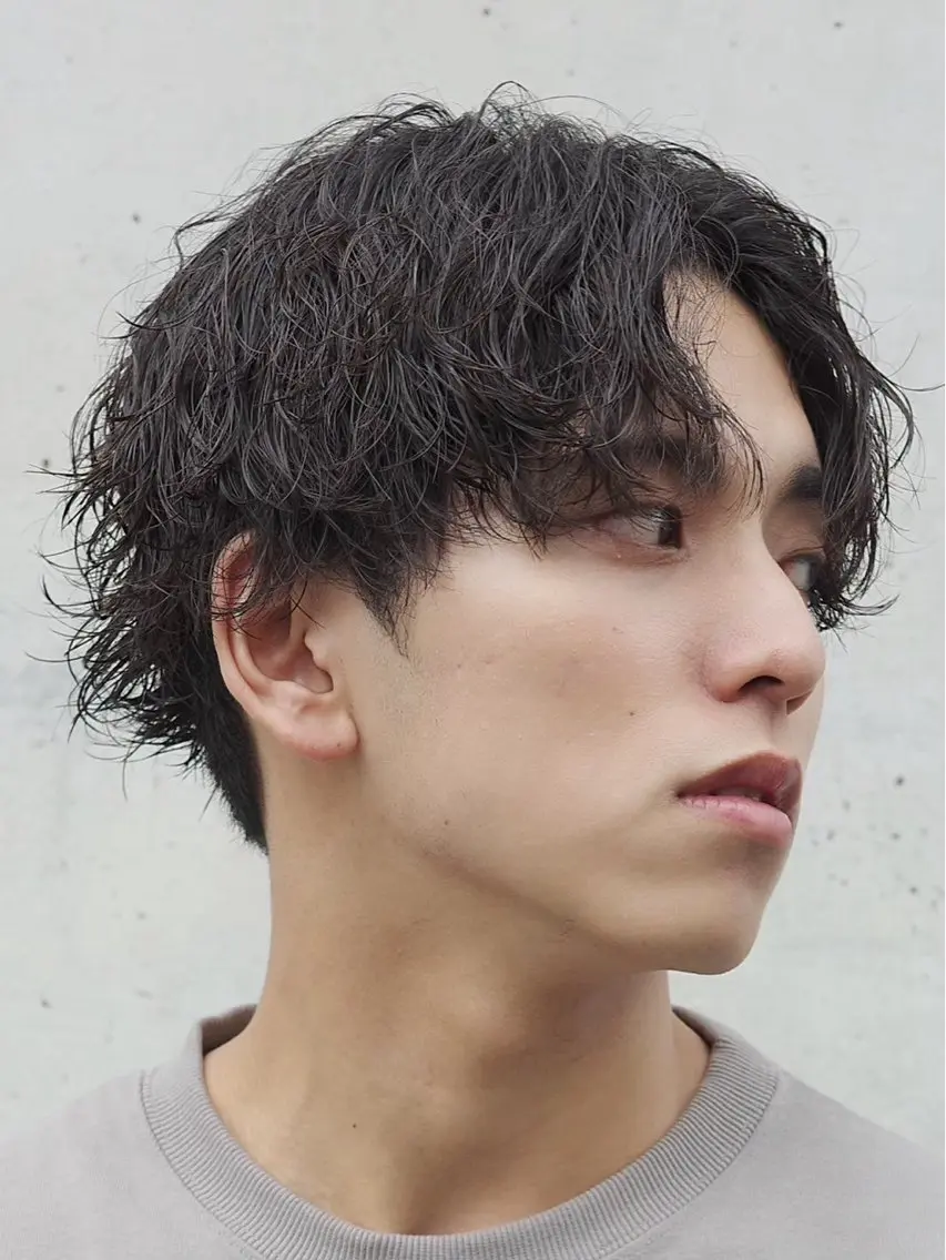 ショート パーマ メンズ メンズパーマ 波巻きパーマ スパイラルパーマ カット パーマ トリートメント fifth_Oita 安藤海哉のヘアスタイル
