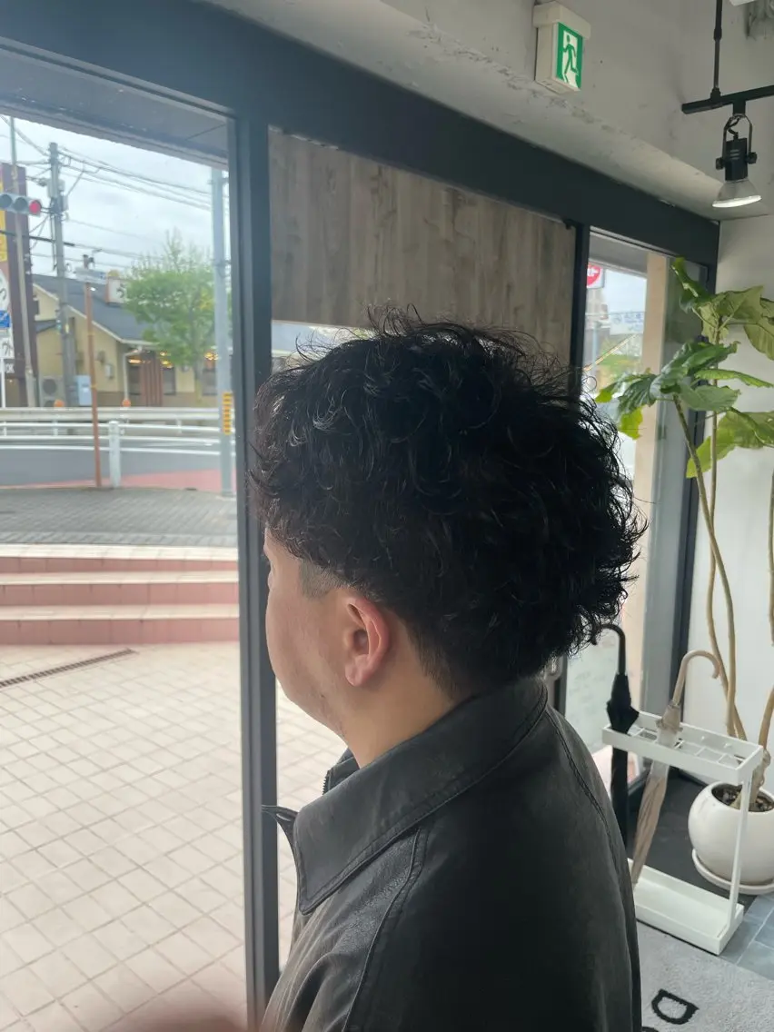 パーマ メンズ ビジネス メンズパーマ シャドーパーマ カット パーマ メンズ特化/ メンズカット/たいきのヘアスタイル