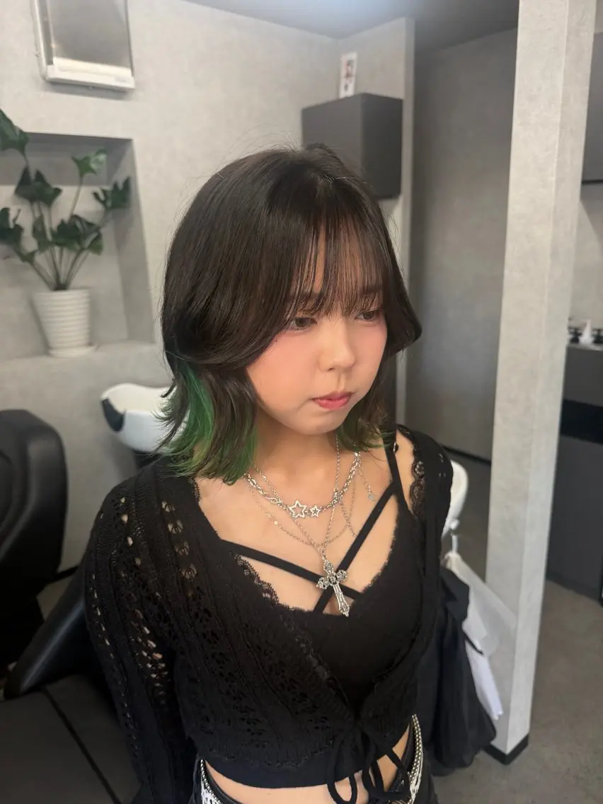 ミディアム カラー ブリーチ ヘアカラー アヤカ （AYAKA）のヘアスタイル