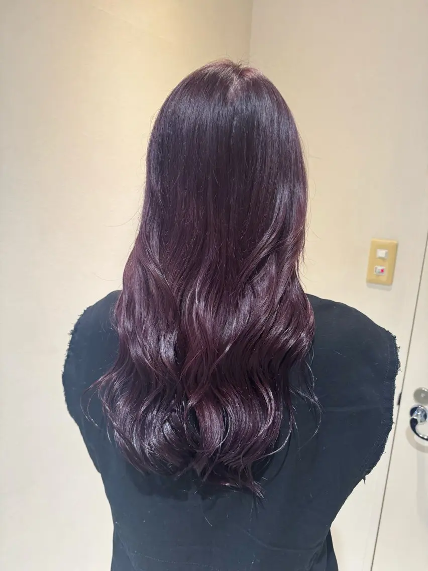 カラー ブリーチ ピンクカラー ピンクパープル 葛城 咲羽のヘアスタイル