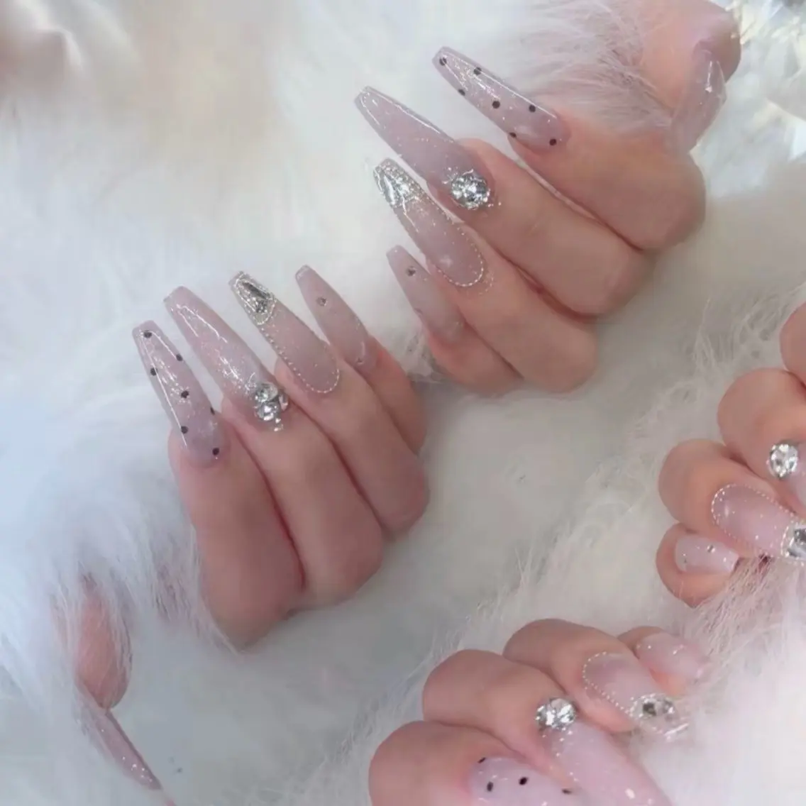 ネイル ハンドネイル Luna Gladeのネイルデザイン