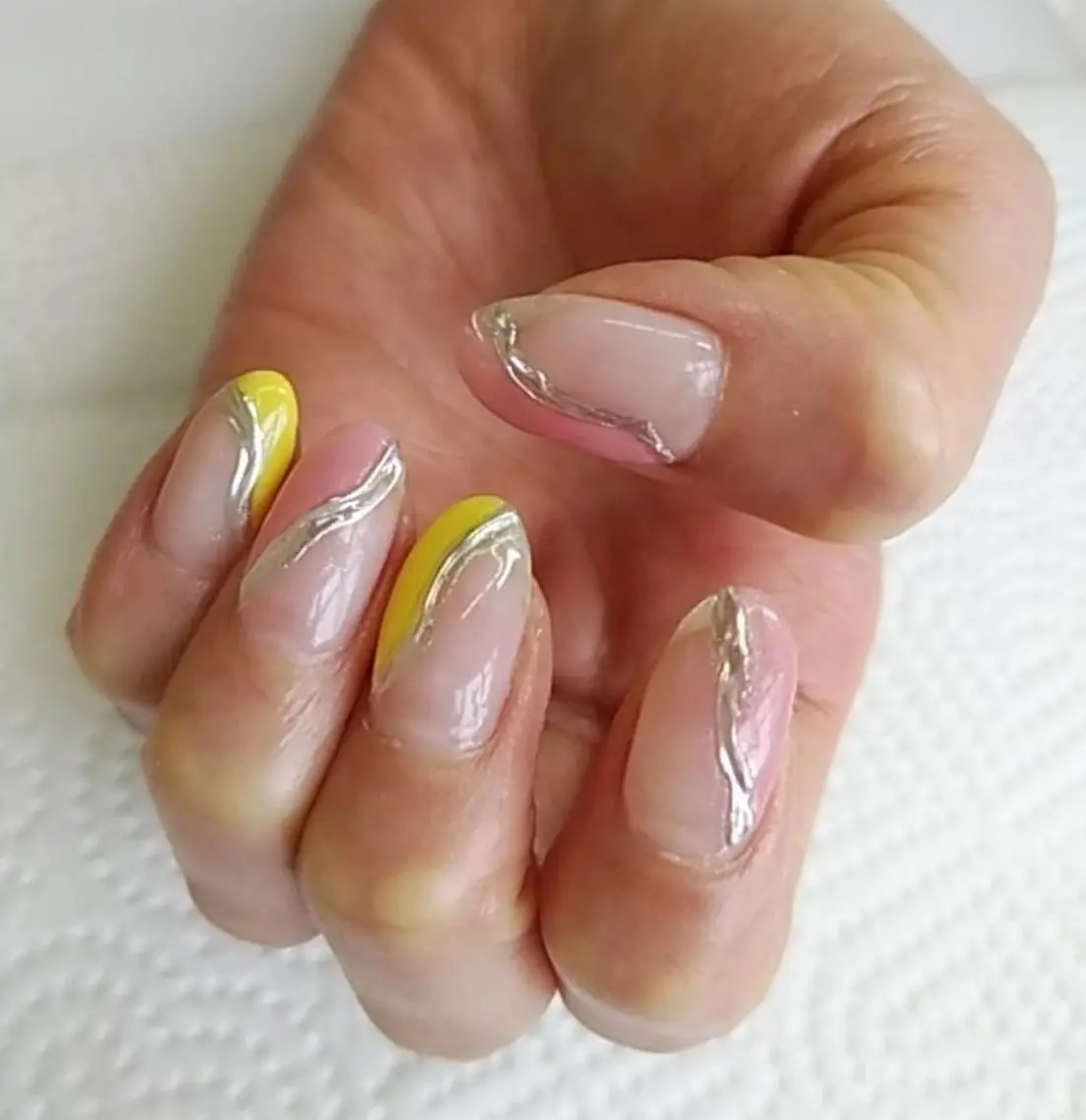ネイル ミラーネイル プライベートサロン Rosy Lilyのネイルデザイン