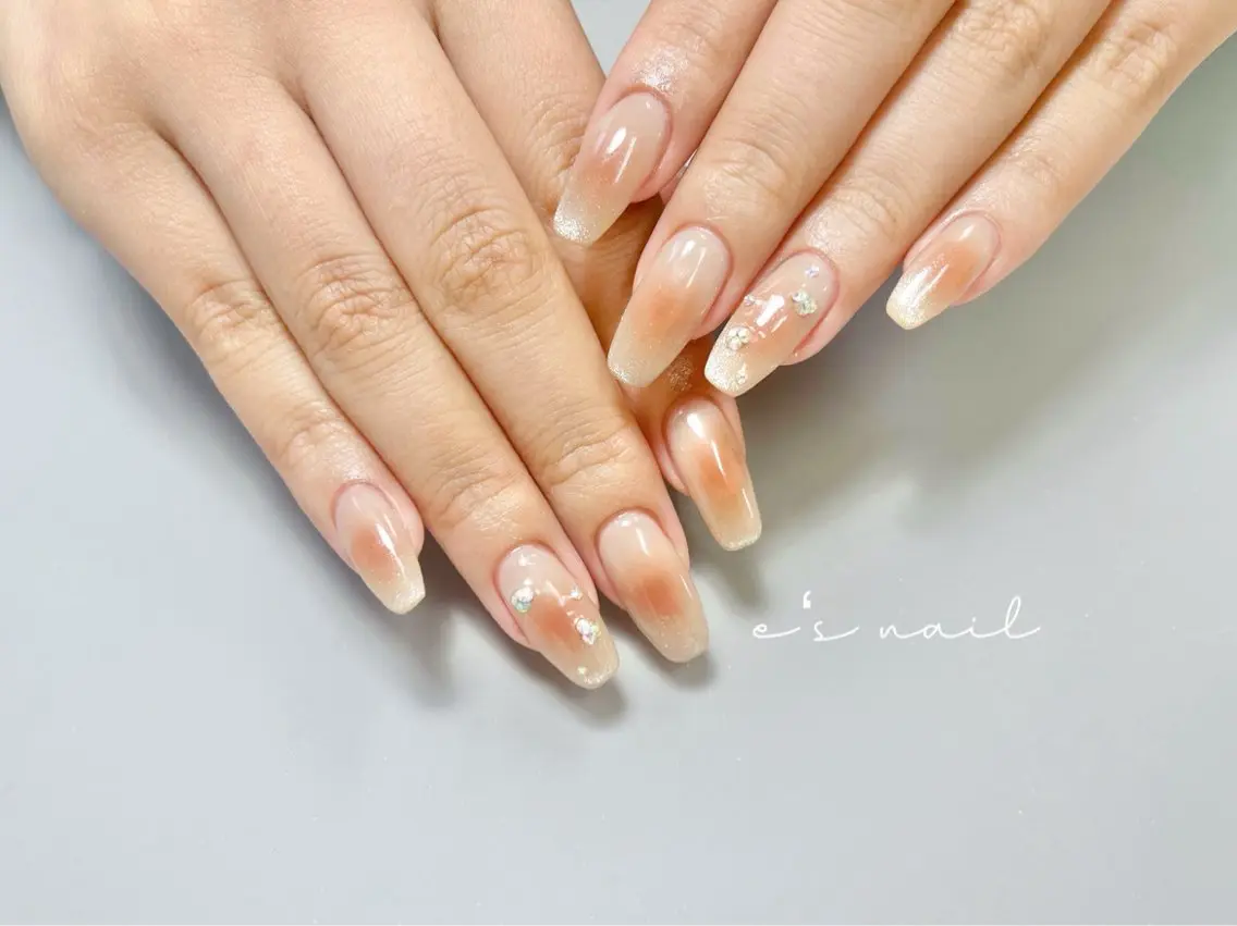 ネイル e’s nail Lumièreのネイルデザイン
