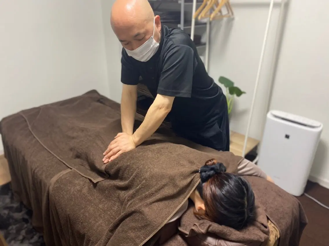 【女性限定】ラムンラマイ整体✕もみほぐし＋足つぼ全身90分の写真