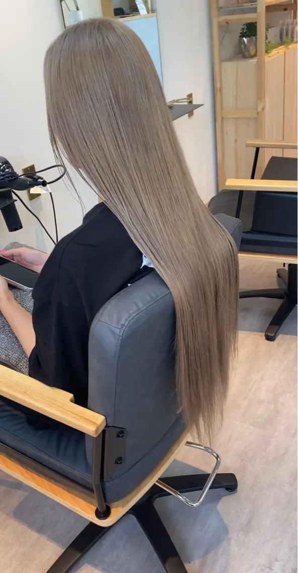 ロング カラー 内野 友貴のヘアスタイル
