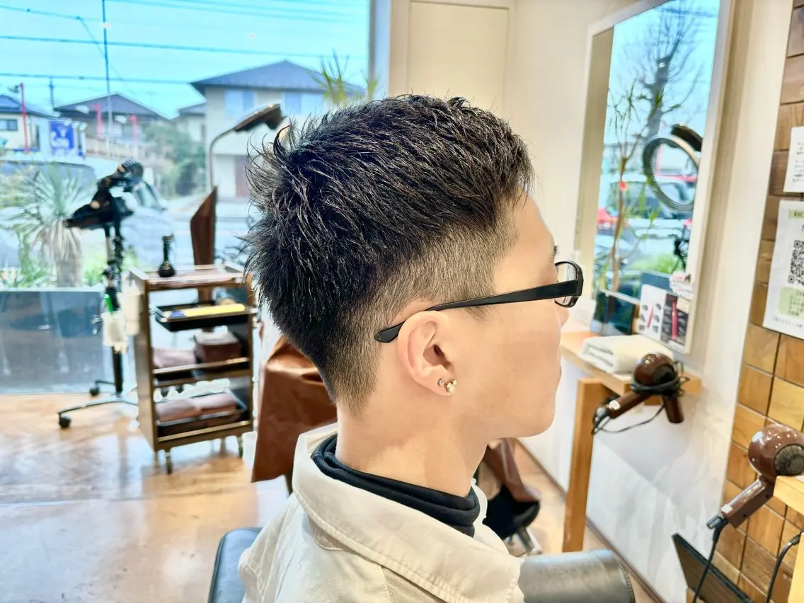 ショート メンズ 刈り上げ ボブ ショートヘア 縮毛矯正 ショート✖️縮毛矯正 ✂️秋山知穂✂️のヘアスタイル