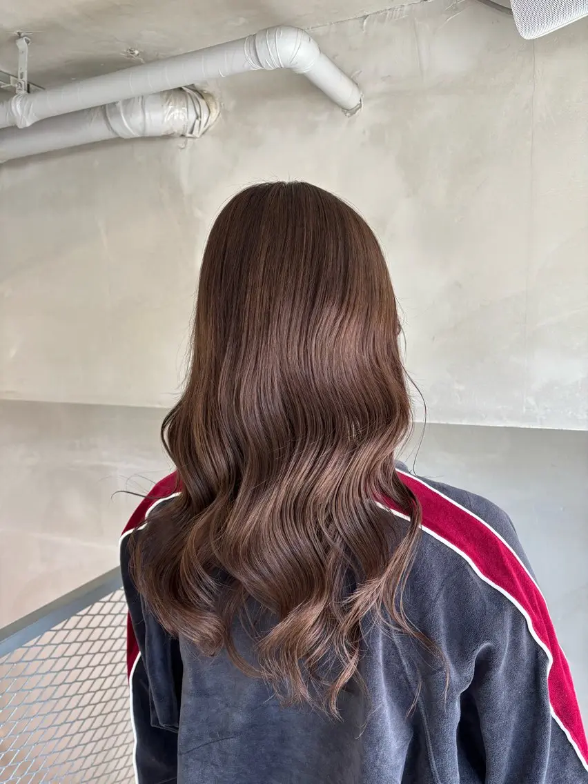 セミロング ヘアカラー 透明感ブラウン🍪 ヒナノのヘアスタイル