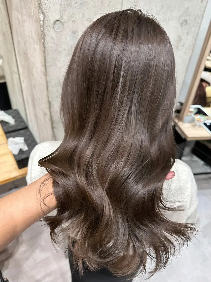 セミロング カット ヘアカラー トリートメント ✨透明感カラー/縮毛 恵比寿HAYATO✨のヘアスタイル