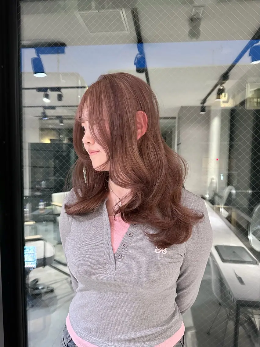 セミロング カラー ヘアアレンジ ヘアカラー トリートメント くれは/ブリーチ/ハ イトーン/透明感のヘアスタイル
