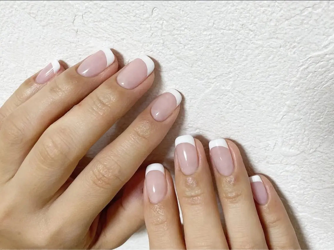 ネイル フレンチネイル nailsalon Lujyuaのネイルデザイン
