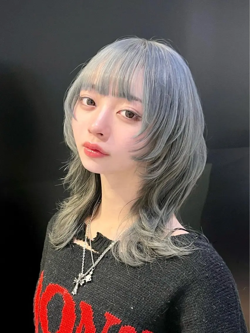 ミディアム カラー ウルフカット カット ヘアカラー トリートメント 池袋/ウルフ /AMATOKYOのヘアスタイル