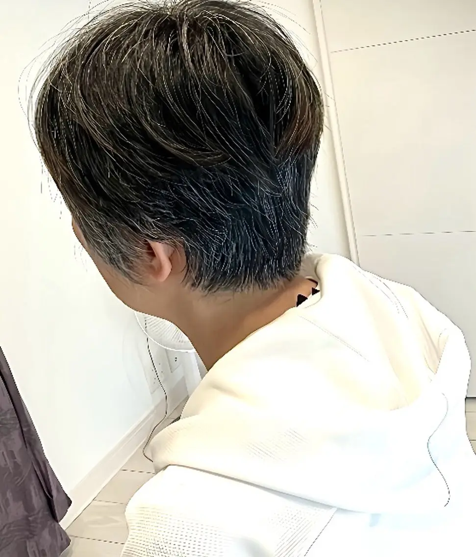 ショート ショートヘア ウルフ・ハイレイヤー 🌟ナカノ・ユウヤのヘアスタイル